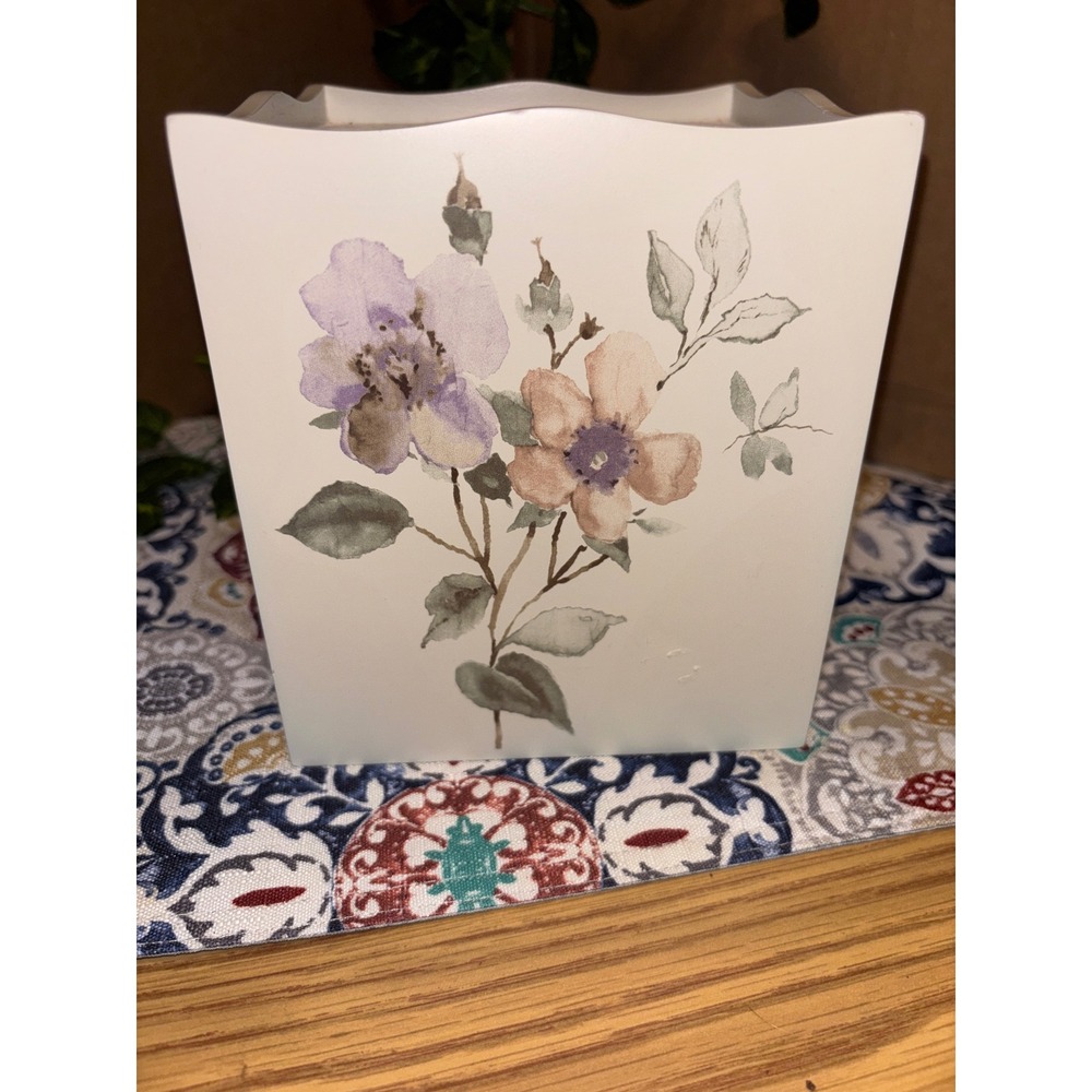 Springmaid Floral Tissue Box Cover Cream Wood Scalloped Edge Botanical Square - Picture 3 of 5